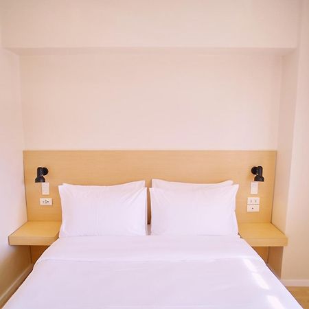 Bridge Hotel Express Cagayan de Oro Exteriör bild