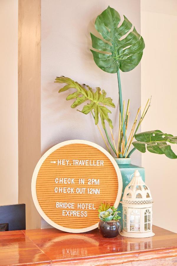 Bridge Hotel Express Cagayan de Oro Exteriör bild