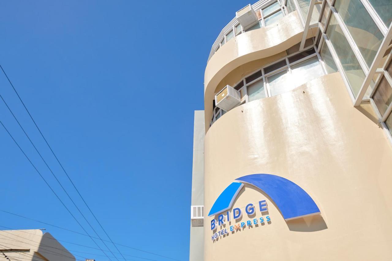 Bridge Hotel Express Cagayan de Oro Exteriör bild