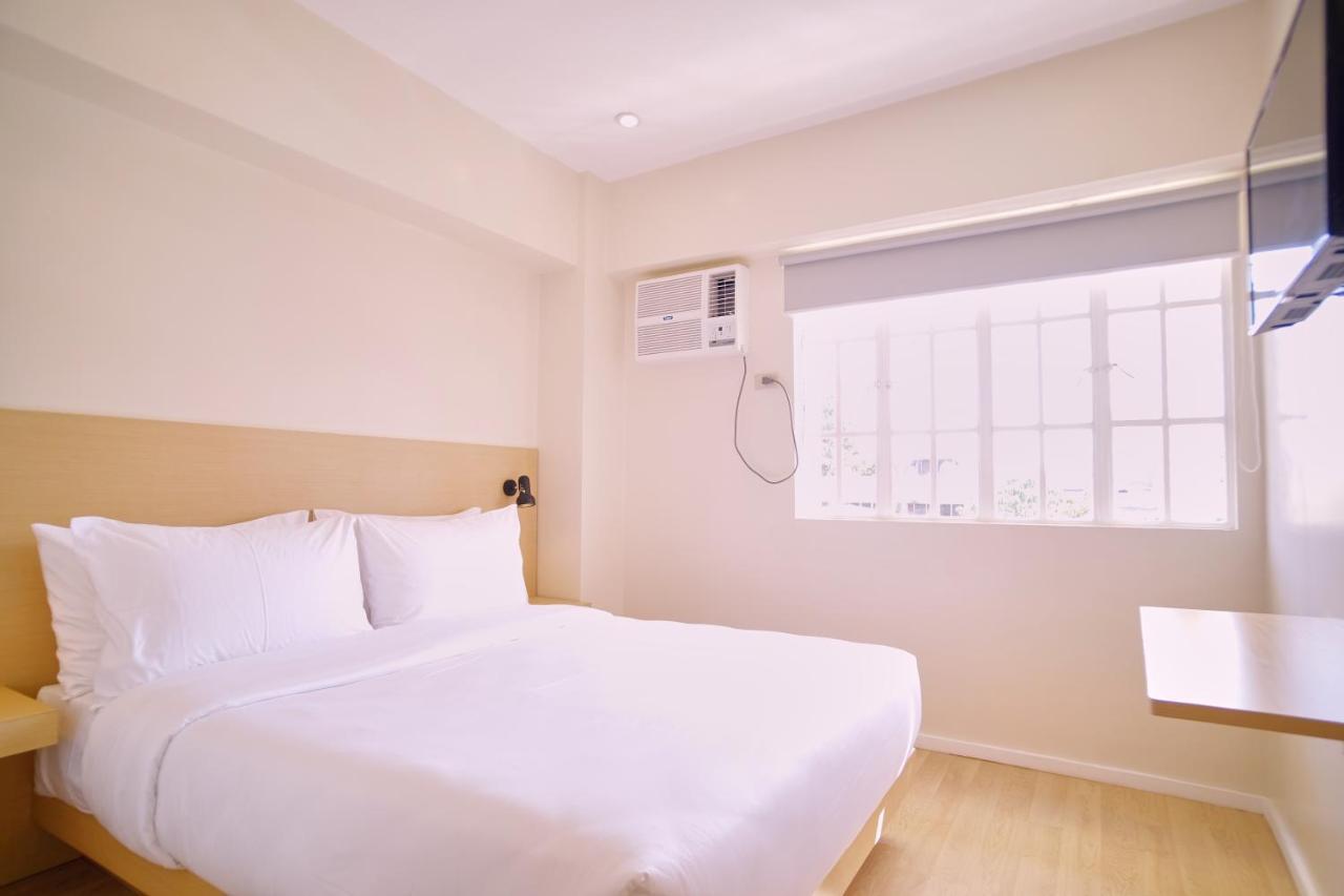 Bridge Hotel Express Cagayan de Oro Exteriör bild