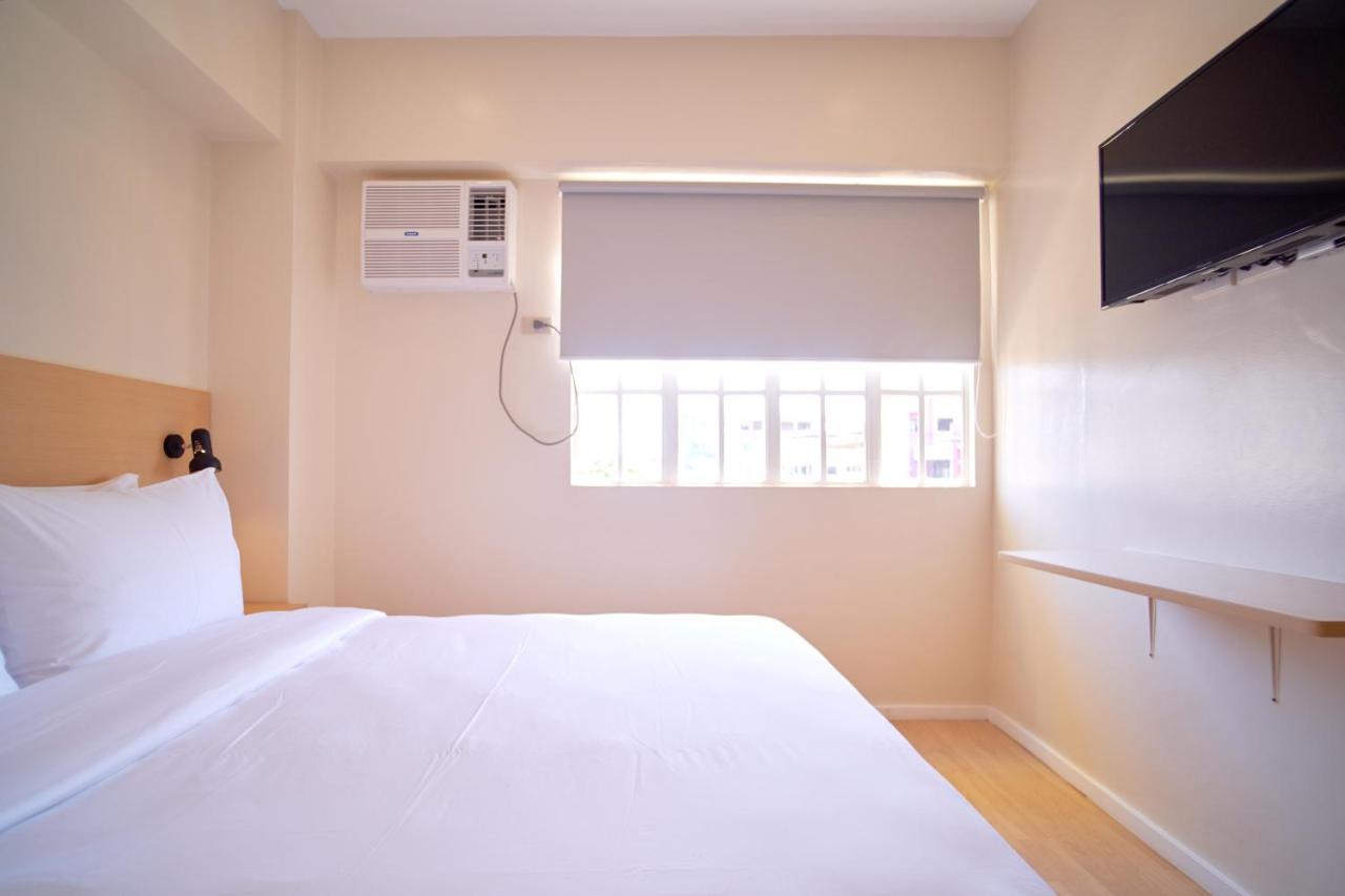 Bridge Hotel Express Cagayan de Oro Exteriör bild